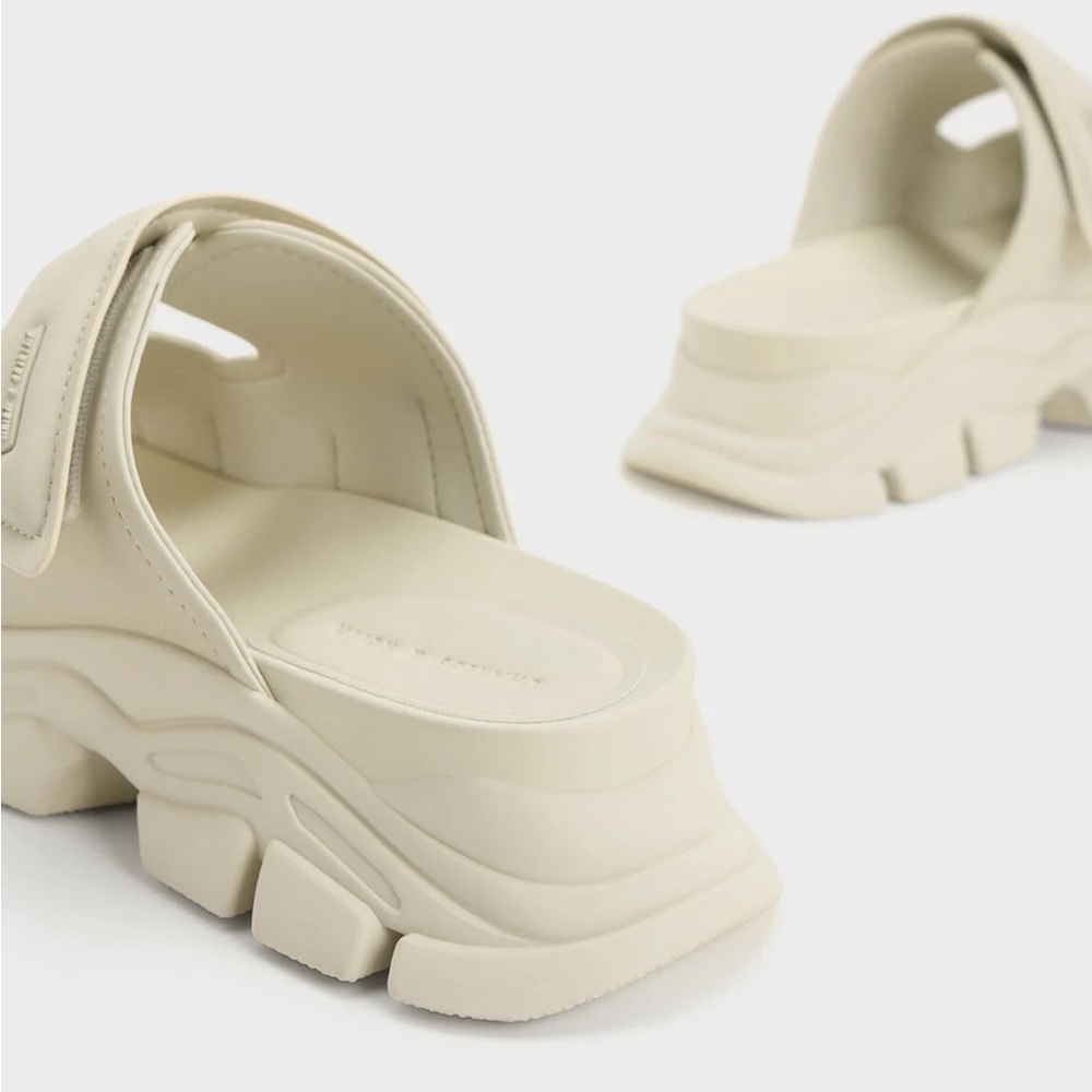 Chunky Platform Slides - image 3